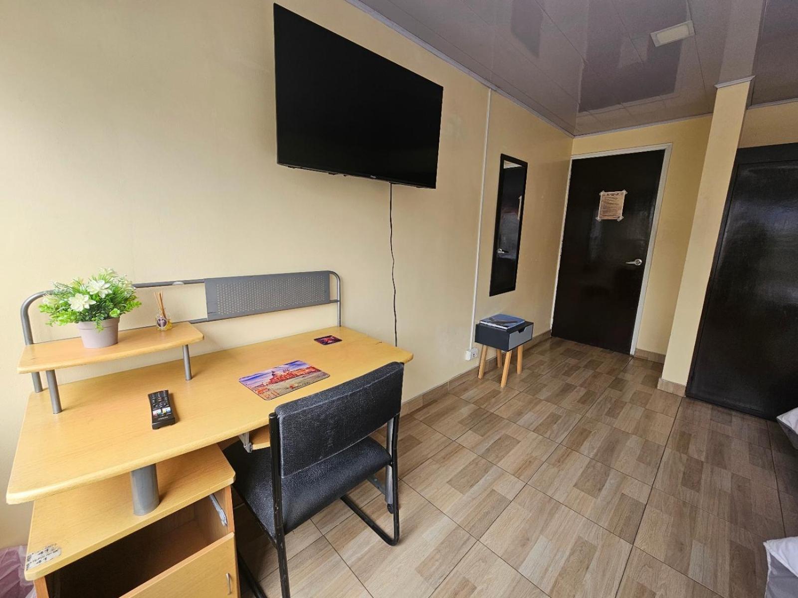 Homestay Roma House V- Campin Movistar El Cubo Bogota